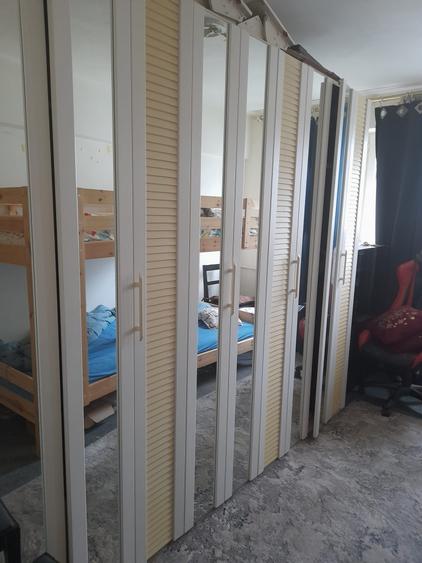 Apartament cu 3 camere semidecomandat, mobilat în Iancului