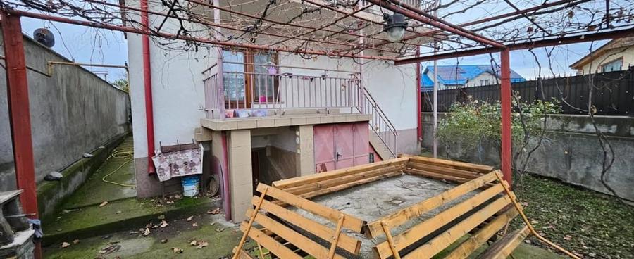 Casă cu 1 camere cu Teren 400 Mp în Central