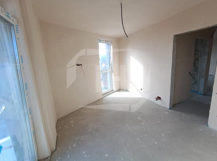 Apartament cu 2 camere semidecomandat în Mărăști