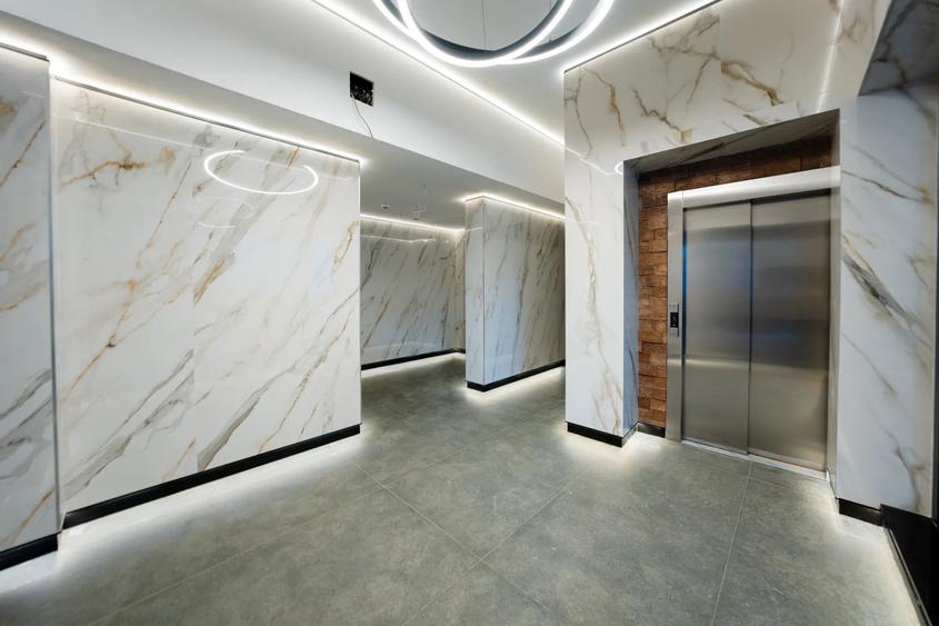 Penthouse cu 3 camere decomandat în Obor