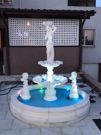 Casă cu 4 camere cu Teren 850 Mp în Bucium