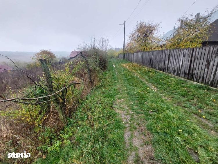 Teren de 1326 mp, în Popricani