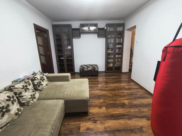 CITY MALL 4 CAMERE SEMI,90 MP PRET 156000 EURO - 1