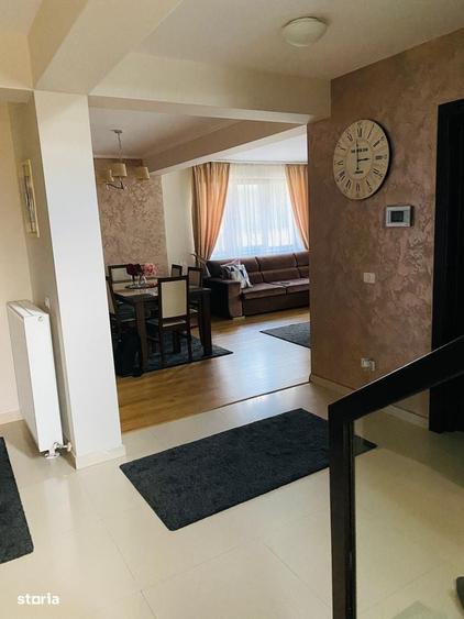 Casă cu 4 camere cu Teren 450 Mp în Ștefănești