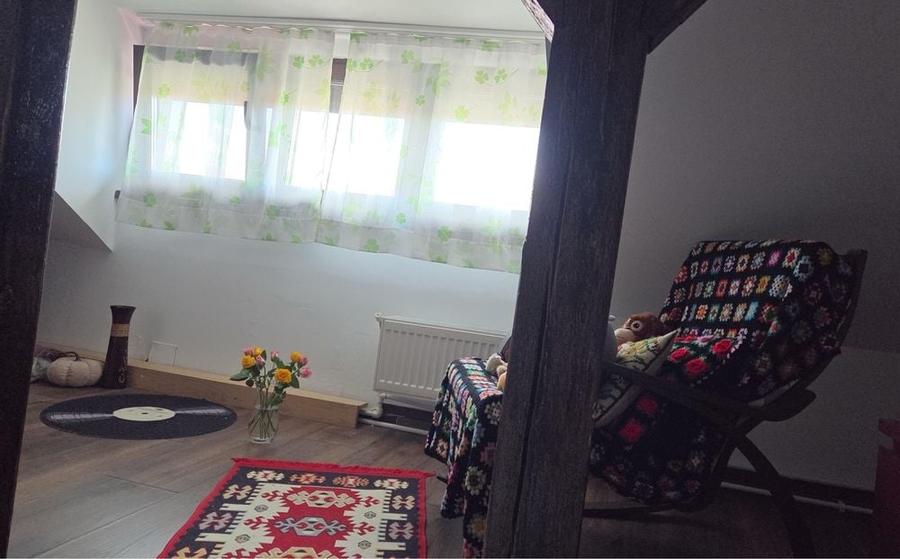 Apartament cu 3 camere semidecomandat în Domenii