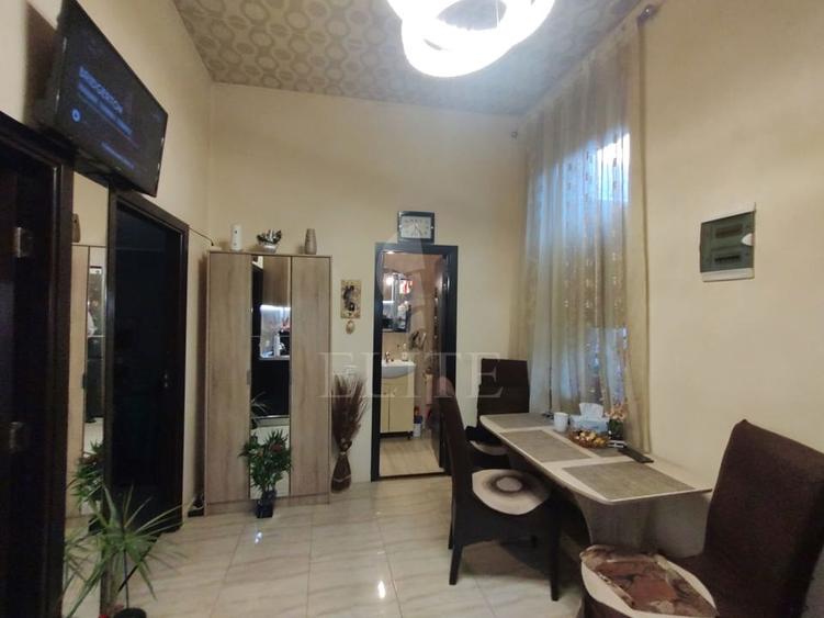 Apartament cu 2 camere semidecomandat, mobilat în Central