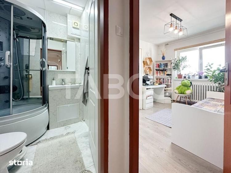 Apartament cu 4 camere decomandat, mobilat în Bulgaria