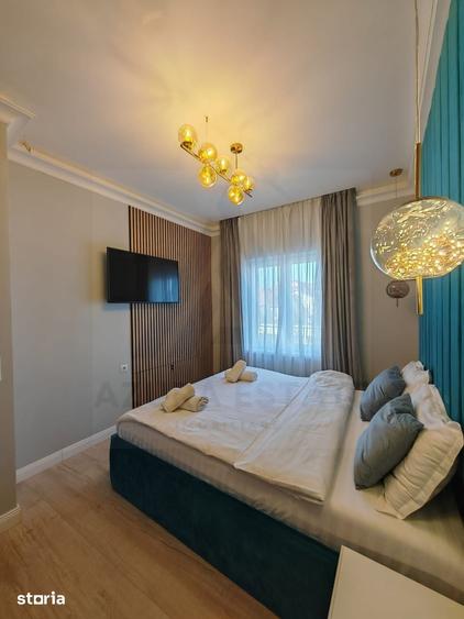 Casă cu 10 camere decomandat cu Teren 386 Mp în Turnișor