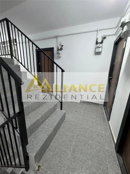 Garsonieră decomandată în Central