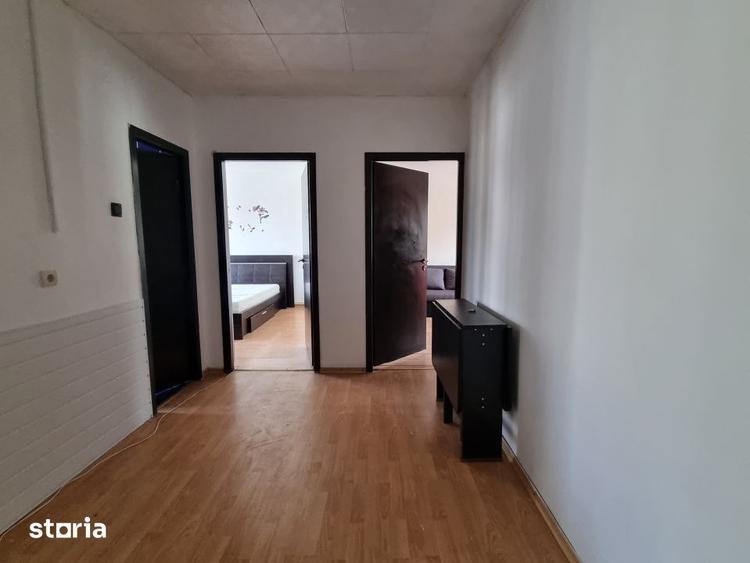 Apartament cu 2 camere decomandat, mobilat în Central