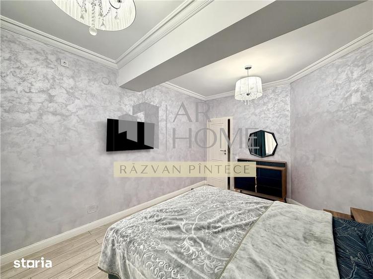 Apartament cu 3 camere decomandat în Republicii
