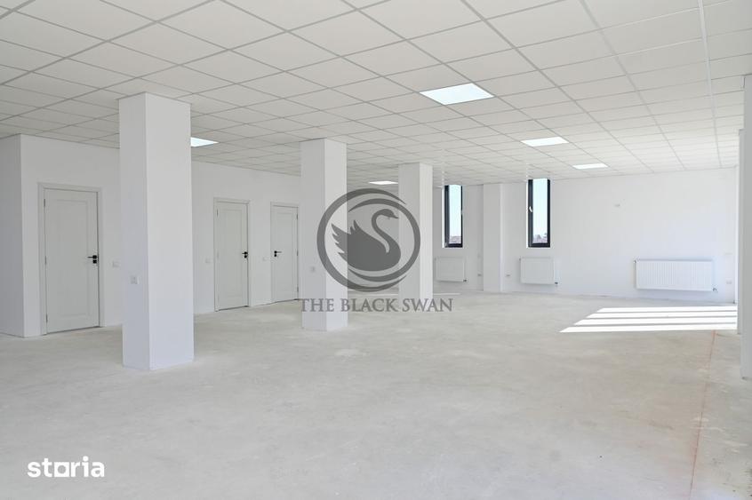 Spațiu comercial, de 146 mp, în Periș