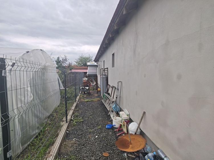 Casă individuală cu 4 camere cu Canalizare în Becicherecu Mic