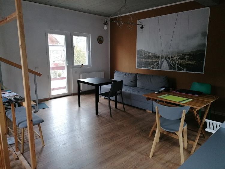 Duplex cu 5 camere cu Teren 70 Mp în Platoul Izvor