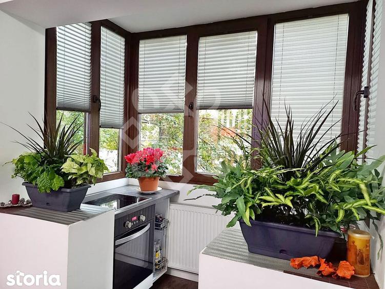 Apartament cu 3 camere decomandat, mobilat în Rogerius