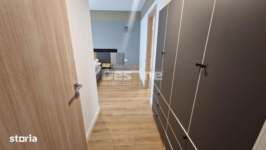 Apartament cu 3 camere, mobilat în Băneasa