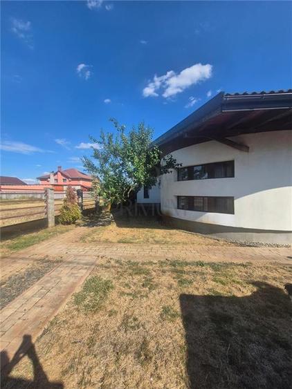 Casă individuală cu 5 camere cu Teren 614 Mp în Moșnița Nouă