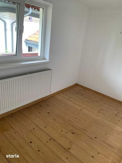 Casă cu 4 camere cu Teren 170 Mp în Central