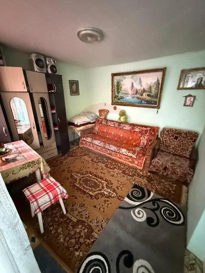 Casă cu 6 camere cu Teren 1340 Mp în Zorleni