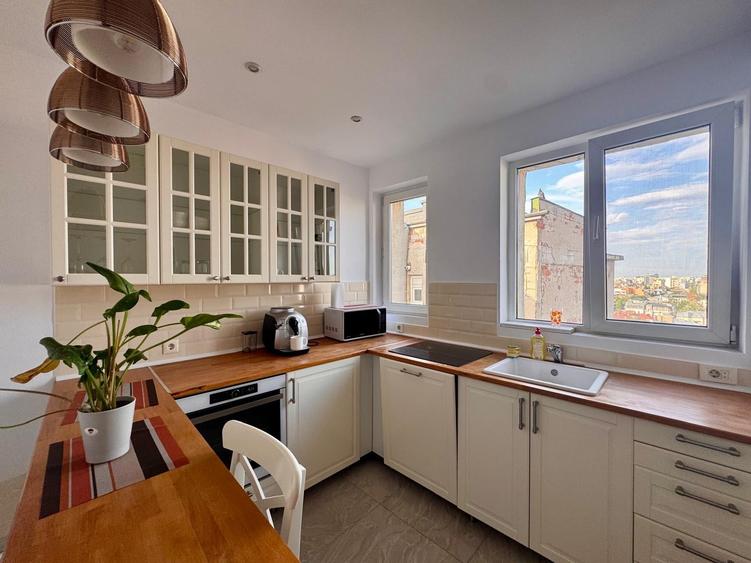 Apartament de vanzare — 3 camere, ultracentral, Bulevardul Nicolae Bălcescu - 6