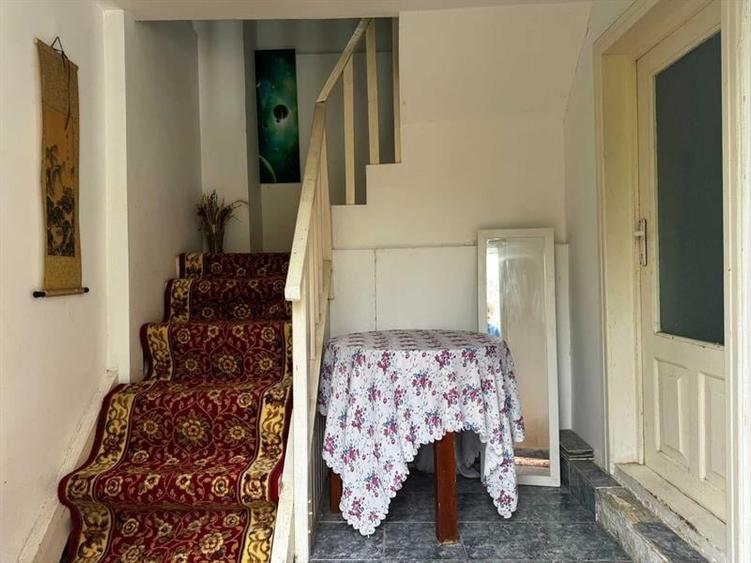 Casă individuală cu 4 camere cu Teren 1000 Mp în Burdujeni