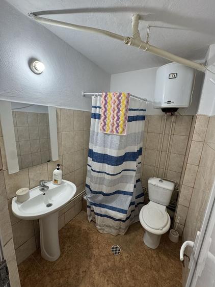 Garsonieră decomandată în Craiovița Nouă