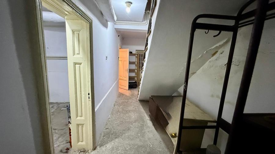 Casă cu 6 camere cu Teren 236 Mp în Copou