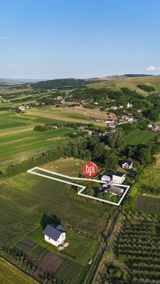 Teren Construcții intravilan de 2000 mp, în Hreațca