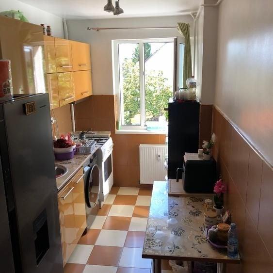 Apartament cu 2 camere semidecomandat, mobilat în Unirii