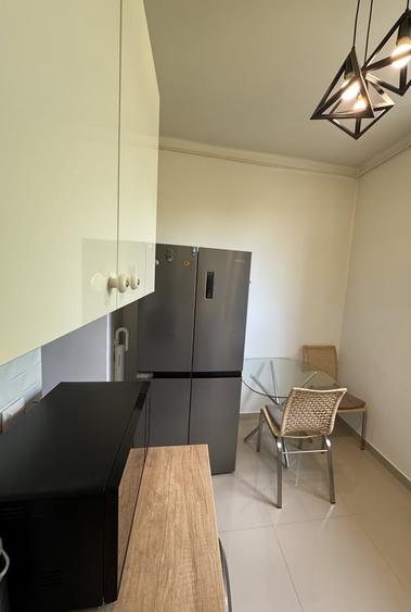 Apartament cu 2 camere decomandat în Vatra Luminoasă
