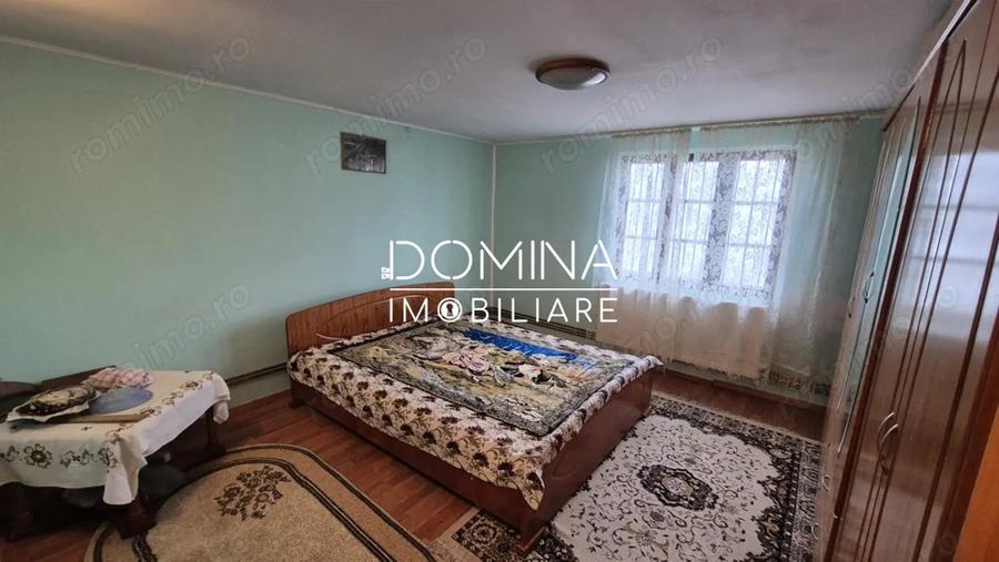 Casă cu 3 camere cu Teren 4000 Mp în Scoarța