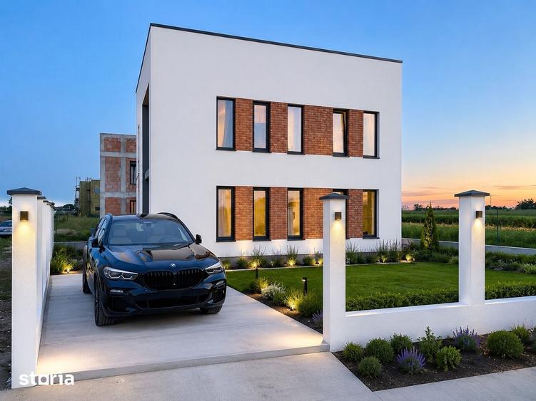 Casă cu 4 camere cu Teren 300 Mp în Central