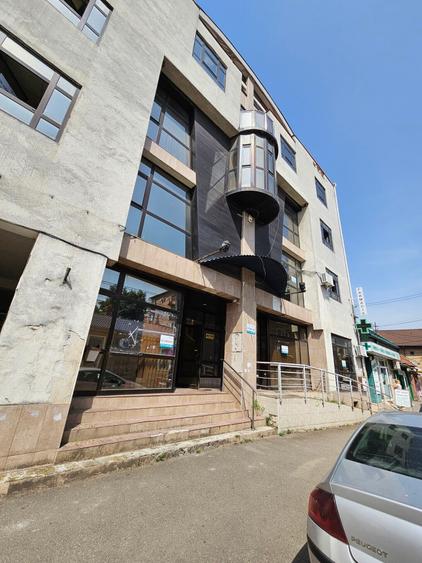 Spațiu comercial, de 814 mp, în Central