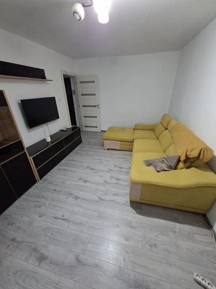Apartament cu 2 camere decomandat în Dâmbovița