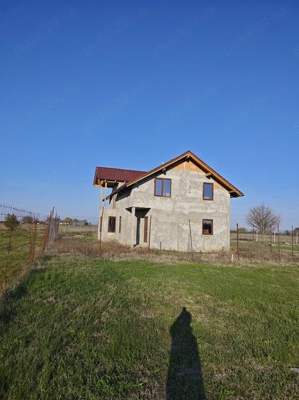 Casă cu Teren 1600 Mp în Gottlob