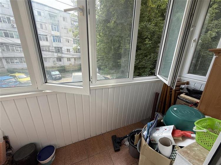 Apartament cu 2 camere semidecomandat în Mioriței