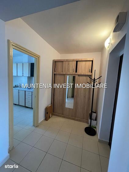 Apartament cu 2 camere decomandat în Calea București