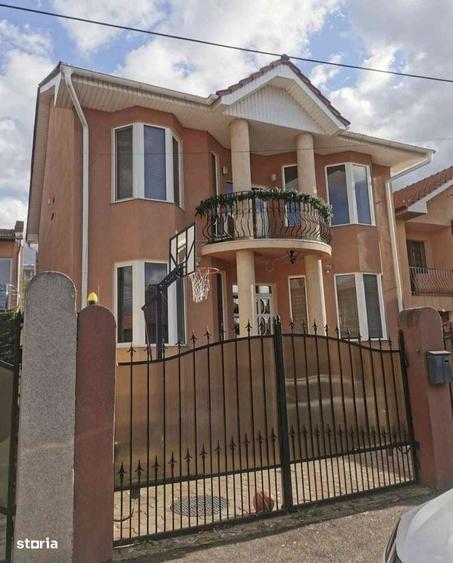 Casă cu 4 camere cu Teren 300 Mp în Rogerius