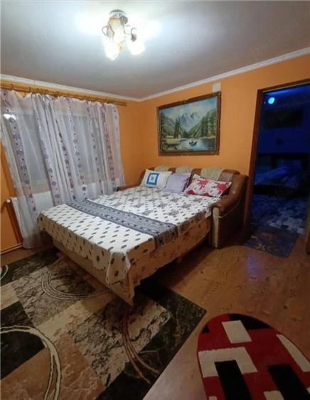 Casă cu 2 camere cu Teren 1000 Mp în Tămașda