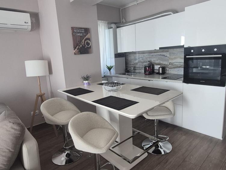 Apartment de inchiriat pe termen lung / zona Butoaie, vedere bilaterala lac / mare - 6