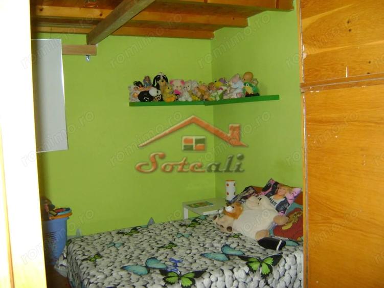 Casă cu Teren 1461 Mp în Cornu