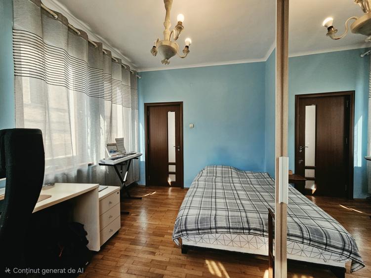 Apartament cu 3 camere semidecomandat în Dorobanți