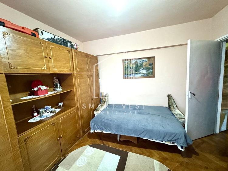 Apartament cu 2 camere semidecomandat, mobilat în Botizului