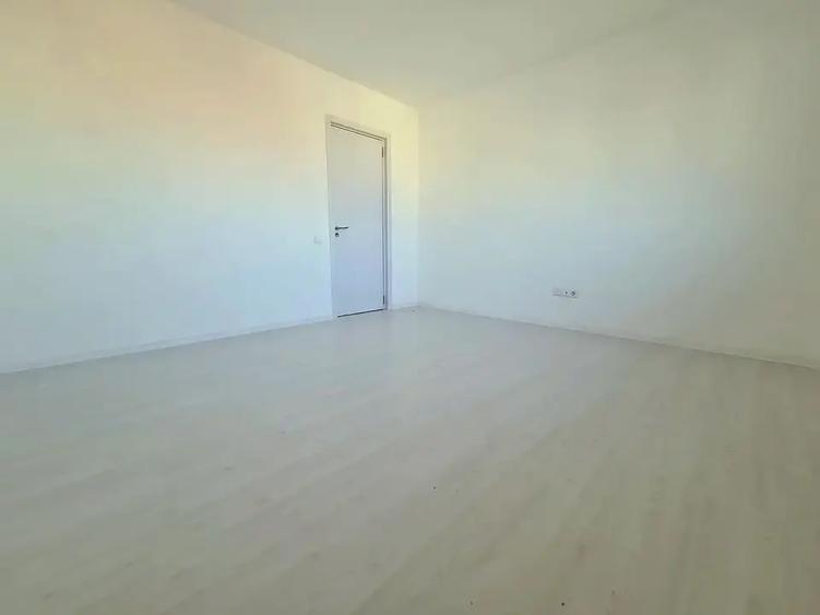 Apartament cu 3 camere decomandat în 1 Decembrie 1918