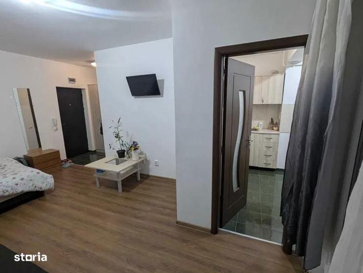 Garsonieră decomandată, mobilată în Apărătorii Patriei