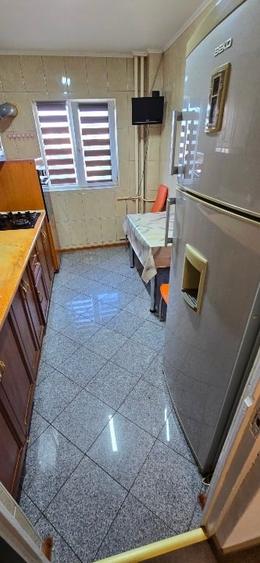 Apartament cu 2 camere decomandat, mobilat în Basarabia
