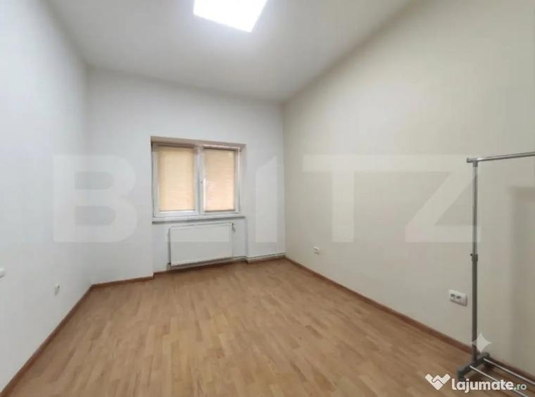 Spațiu comercial, de 98 mp, în Semicentral