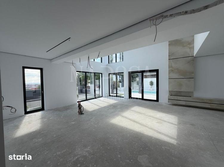Casă cu 5 camere cu Teren 650 Mp în Oncea