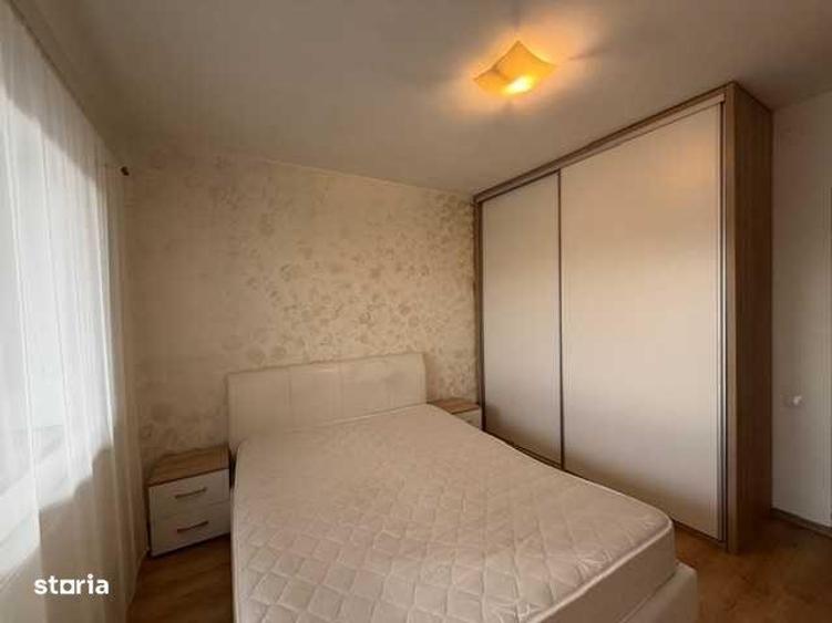 Apartament cu 3 camere, mobilat în Valea Aurie