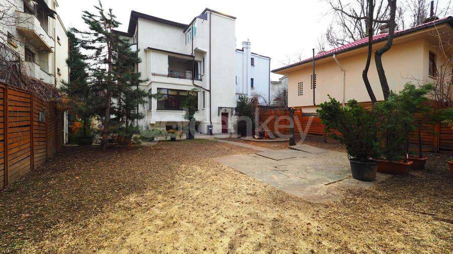 Apartament somptuos tip duplex cu 5 camere si gradina de 300mp - 2